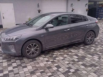 Авто Hyundai Ioniq 2020 № 8133112