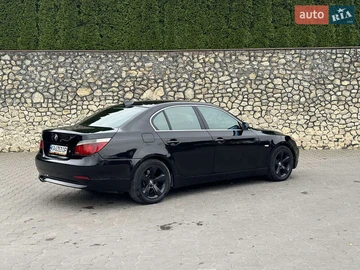 Авто BMW 5 Series 2003 № 8133493