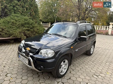 Авто Chevrolet Niva 2010 № 8133600