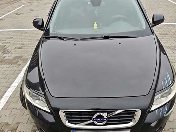Авто Volvo V50 2011 № 8133606