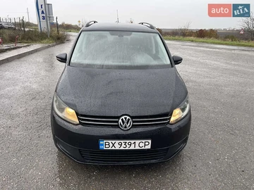Авто Volkswagen Touran 2012 № 8133723