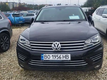 Авто Volkswagen Touareg 2017 № 8133987