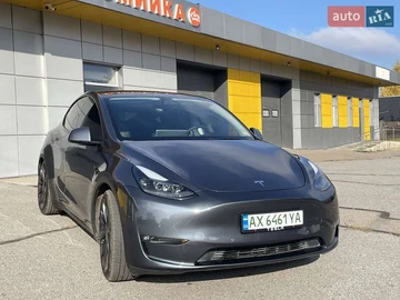 Авто Tesla Model Y 2022 № 8134085