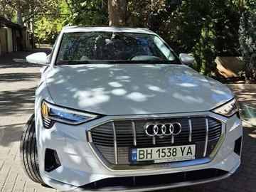 Авто Audi E-Tron Sportback 2020 № 8134112