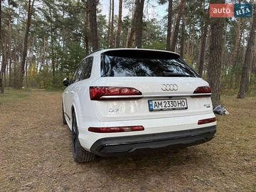 Авто Audi Q7 2020 № 8134127
