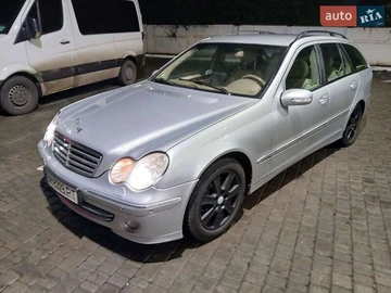 Авто Mercedes C-Class 2004 № 8134237