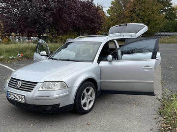 Авто Volkswagen Passat 2004 № 8134365