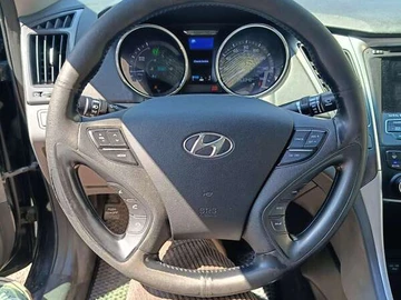 Авто Hyundai Sonata 2014 № 8134386