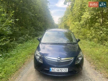 Авто Opel Zafira Tourer 2012 № 8134433
