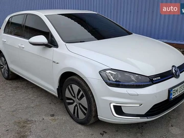 Авто Volkswagen E-Golf 2015 № 8134507
