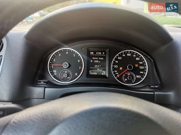Авто Volkswagen Tiguan 2012 № 8134550