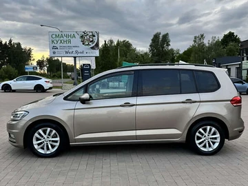 Авто Volkswagen Touran 2017 № 8134716