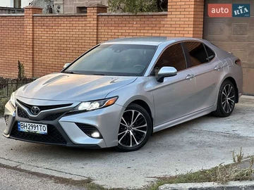 Авто Toyota Camry 2018 № 8134829