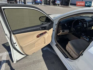 Авто Toyota Camry 2013 № 8135000