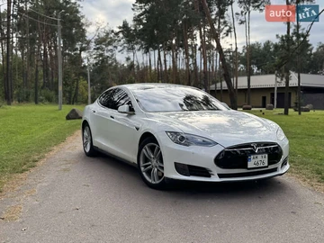 Авто Tesla Model S 2015 № 8135065