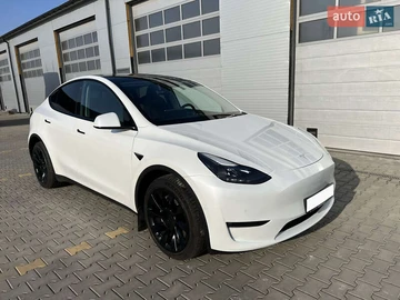 Авто Tesla Model Y 2022 № 8135069