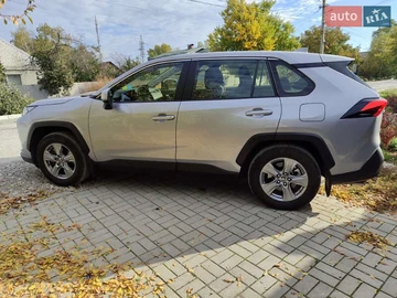 Авто Toyota Rav4 2023 № 8135079