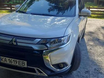 Авто Mitsubishi Outlander 2021 № 8135110