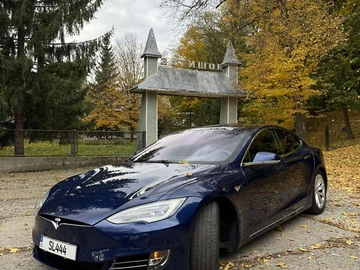 Авто Tesla Model S 2017 № 8135228