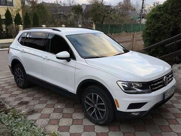 Авто Volkswagen Tiguan 2017 № 8135292