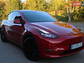 Авто Tesla Model Y 2023 № 8135424
