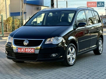 Авто Volkswagen Touran 2009 № 8135470