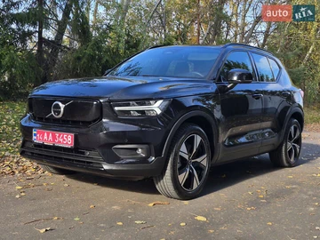 Авто Volvo Xc40 2021 № 8135660
