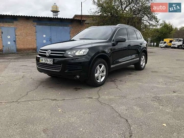 Авто Volkswagen Touareg 2013 № 8135975
