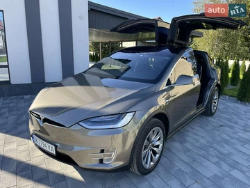 Авто Tesla Model X 2016 № 8135980