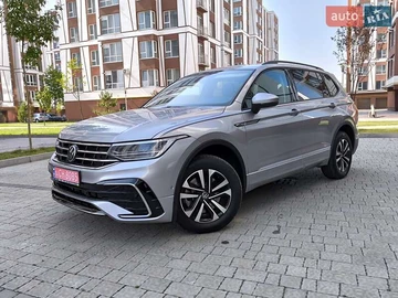 Авто Volkswagen Tiguan 2021 № 8135984