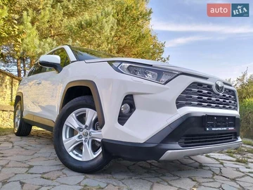 Авто Toyota Rav4 2022 № 8136005