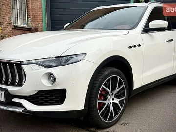 Авто Maserati Levante 2018 № 8136013