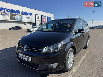 Авто Volkswagen Touran 2011 № 8136517