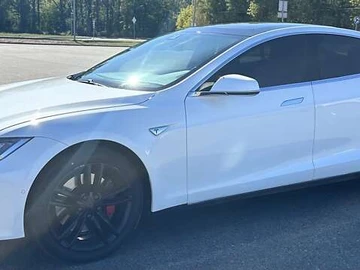 Авто Tesla Model S 2015 № 8136534