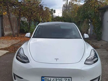 Авто Tesla Model Y 2021 № 8136676
