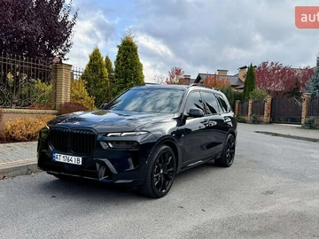 Авто BMW X7 2022 № 8136934
