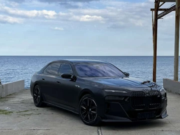 Авто BMW 7 Series 2024 № 8136936