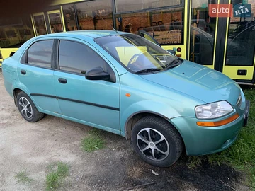 Авто Chevrolet Aveo 2005 № 8136949