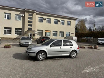 Авто Volkswagen Golf 2003 № 8136967