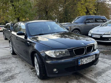 Авто BMW 1 Series 2004 № 8137090