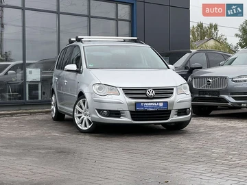 Авто Volkswagen Touran 2007 № 8137165
