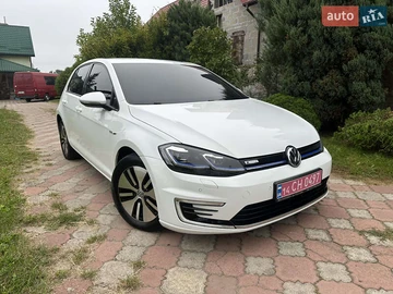 Авто Volkswagen E-Golf 2017 № 8137327