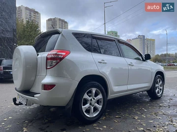 Авто Toyota Rav4 2011 № 8137348