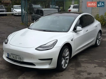 Авто Tesla Model 3 2018 № 8137364