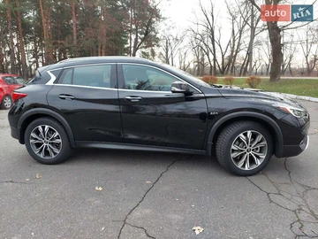 Авто Infiniti Qx30 2016 № 8137481