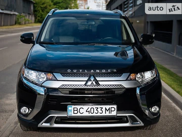 Авто Mitsubishi Outlander 2019 № 8137487
