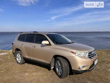 Авто Toyota Highlander 2011 № 8137492