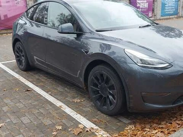 Авто Tesla Model Y 2022 № 8137516