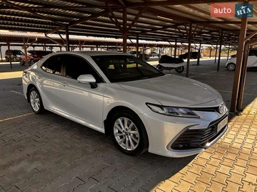 Авто Toyota Camry 2021 № 8137559