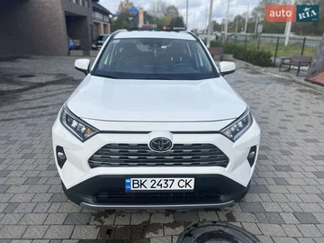 Авто Toyota Rav4 2019 № 8137563